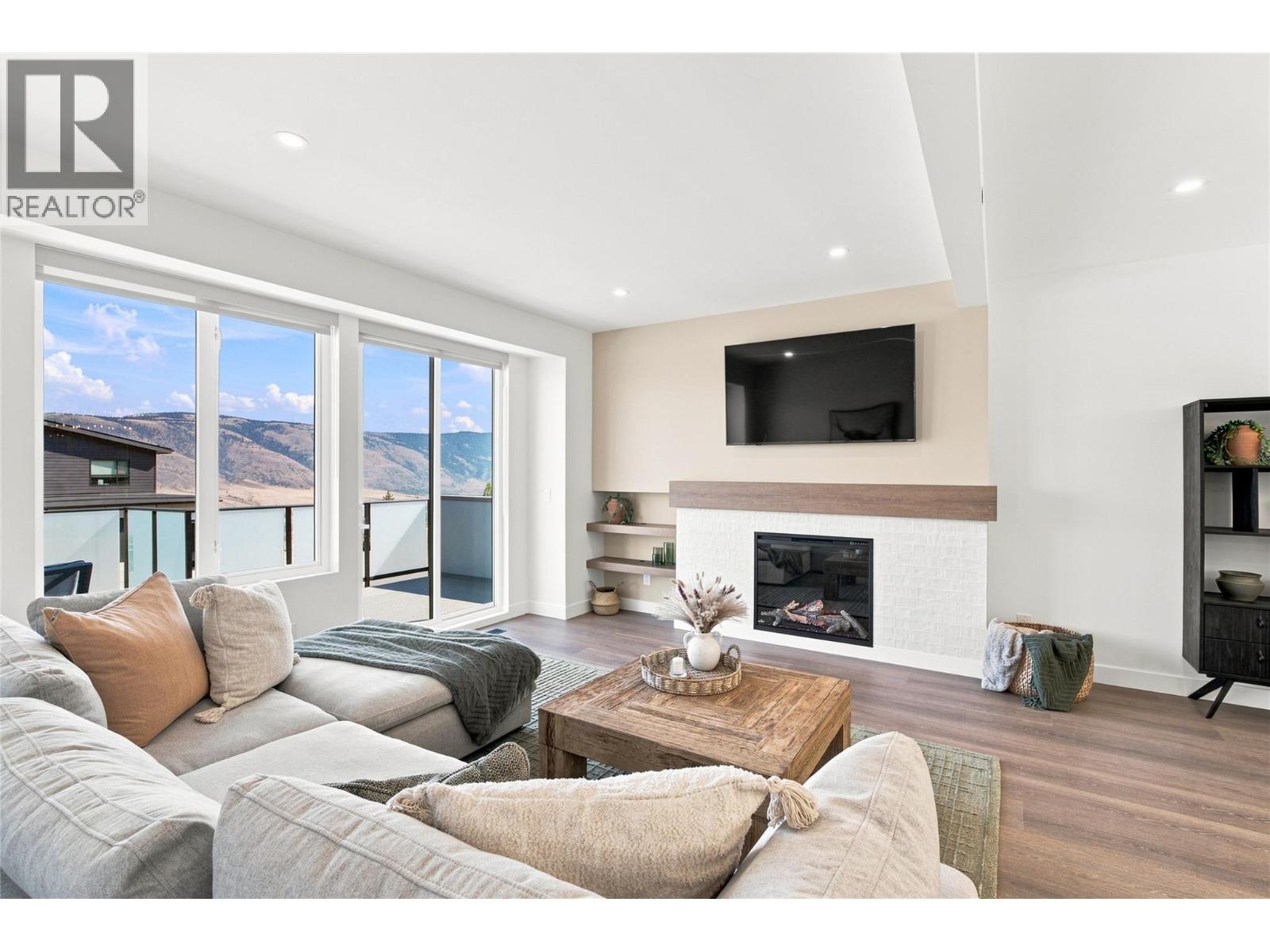 1673 Camas Court - Image 5