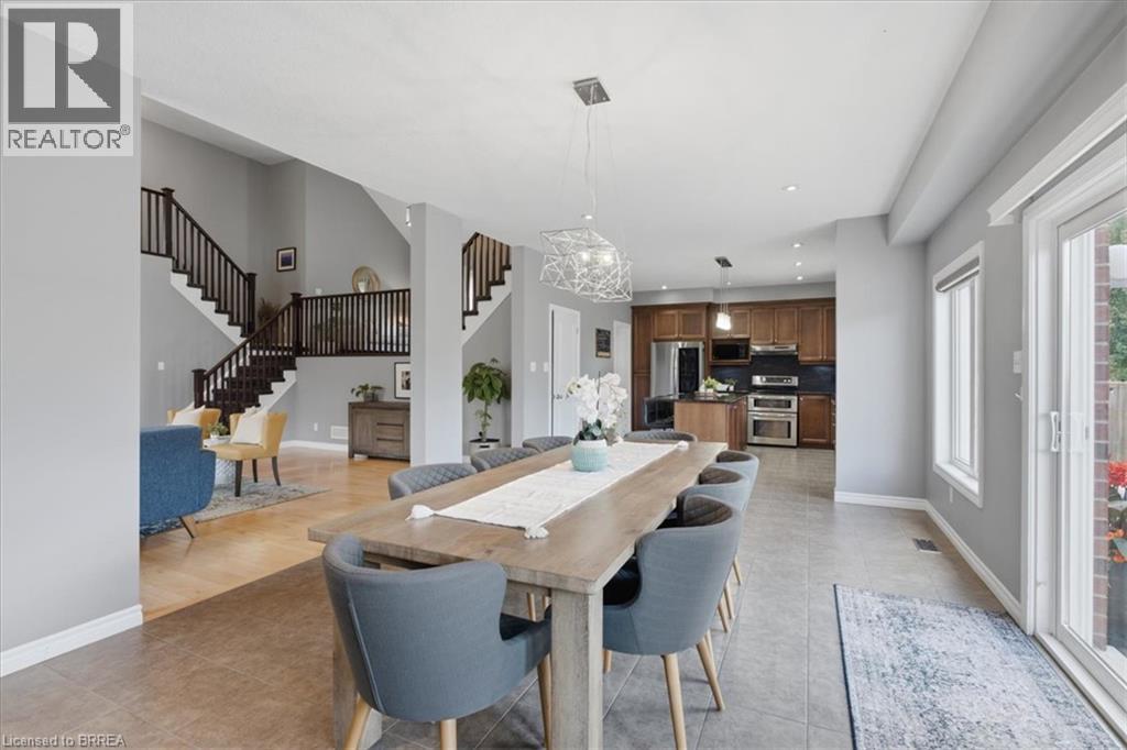 14 MCQUEEN Drive - Image 11