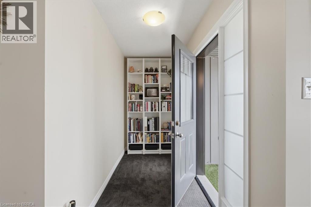 14 MCQUEEN Drive - Image 27