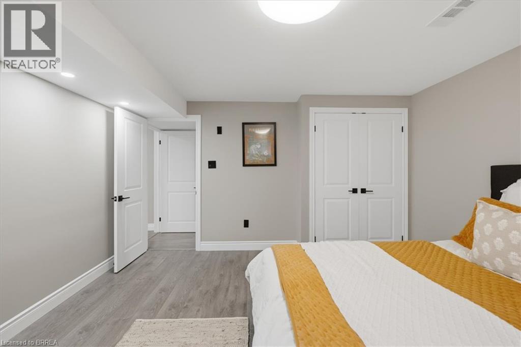 14 MCQUEEN Drive - 41