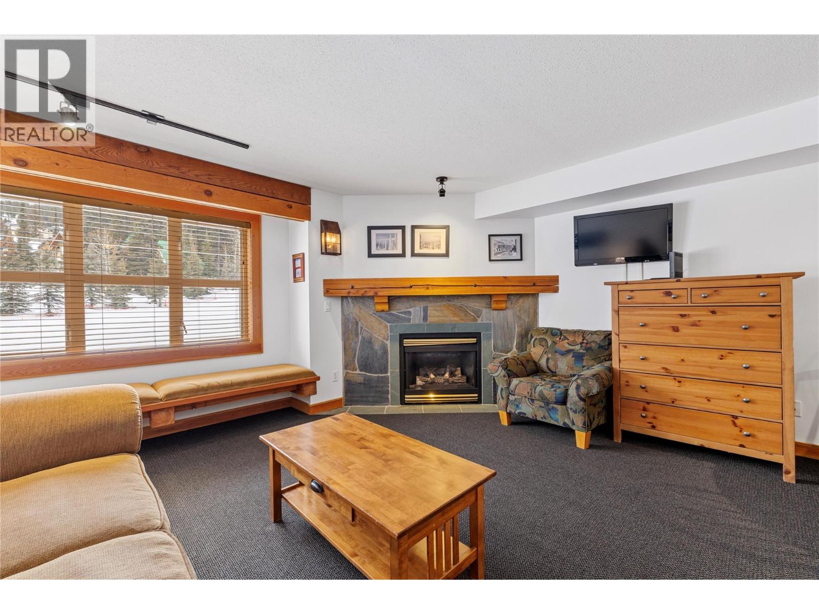 #215 5275 Big White Road - 10