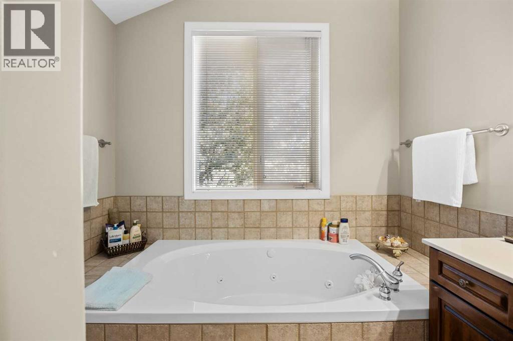 93 Coach Court SW - 11