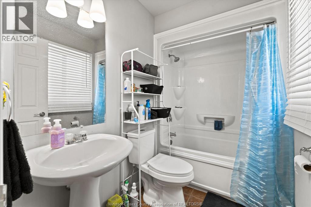 4697 HELSINKI CRESCENT - Image 13