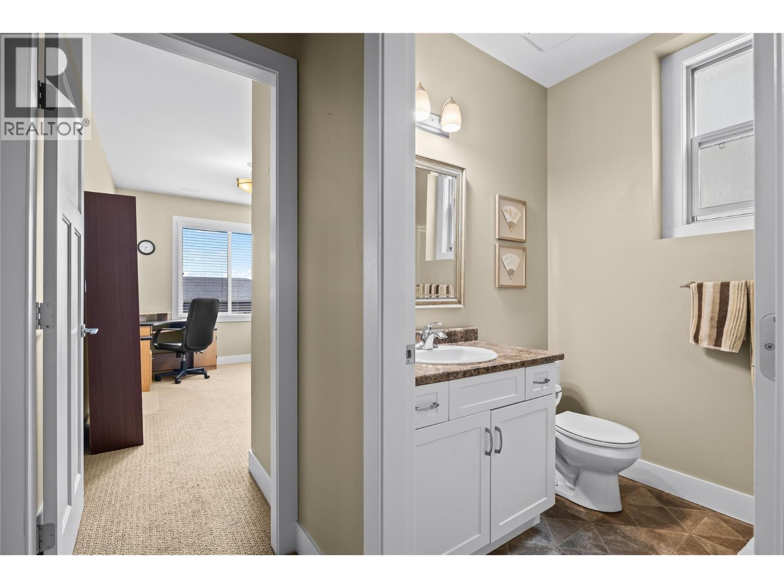 #2 2421 Glacier Court - 39