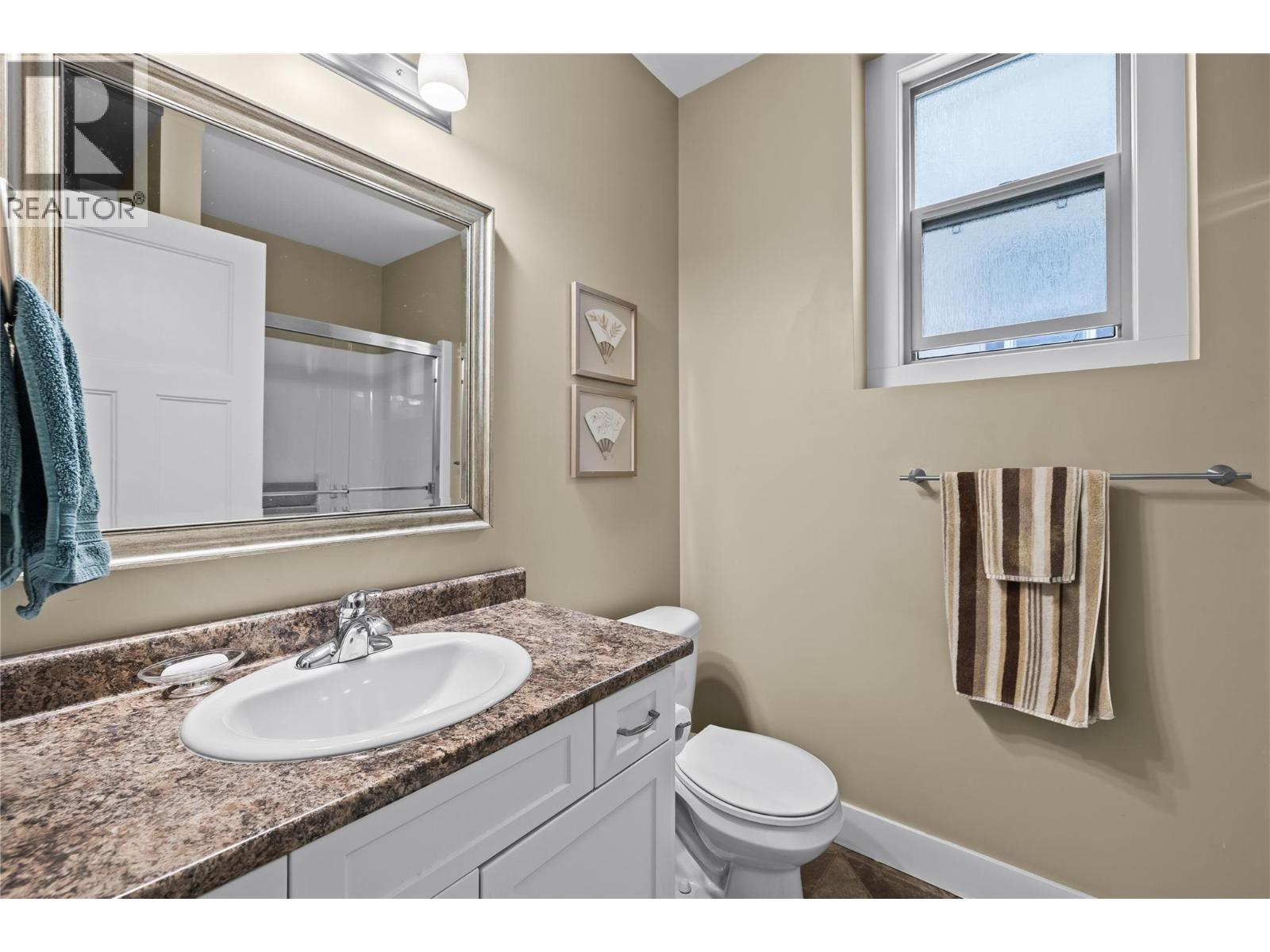 #2 2421 Glacier Court - 41