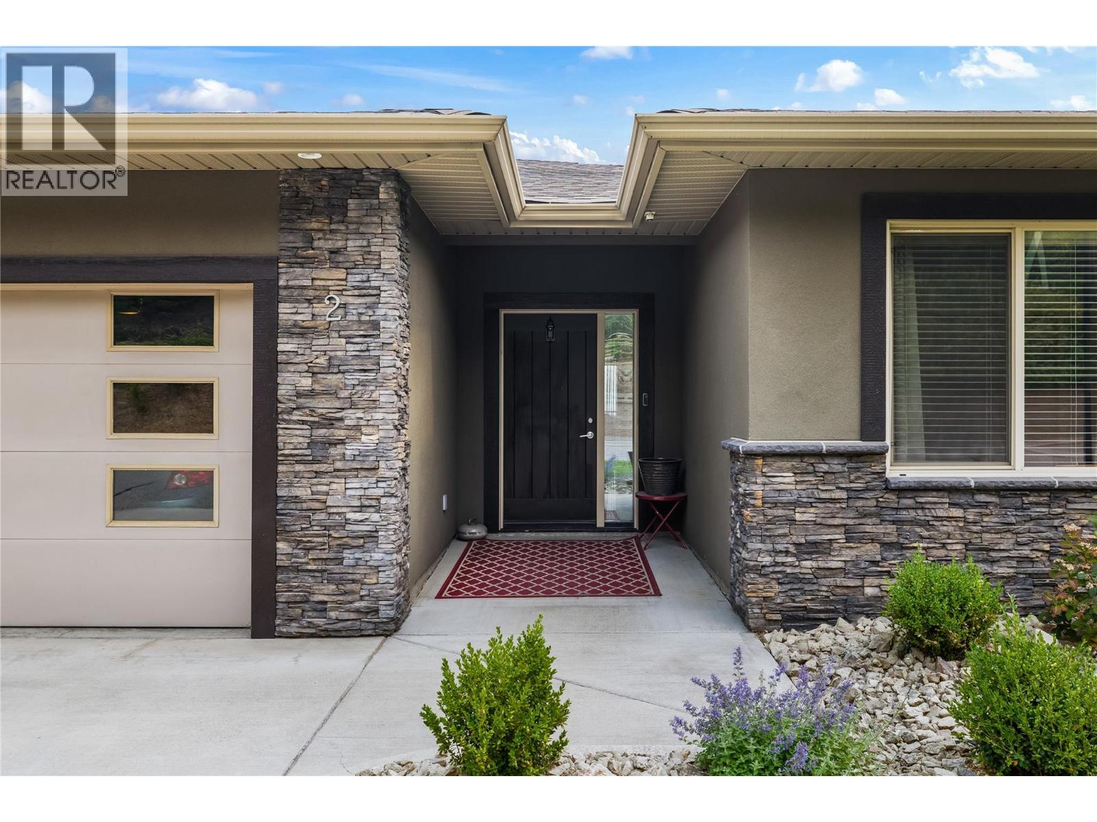 #2 2421 Glacier Court - 46