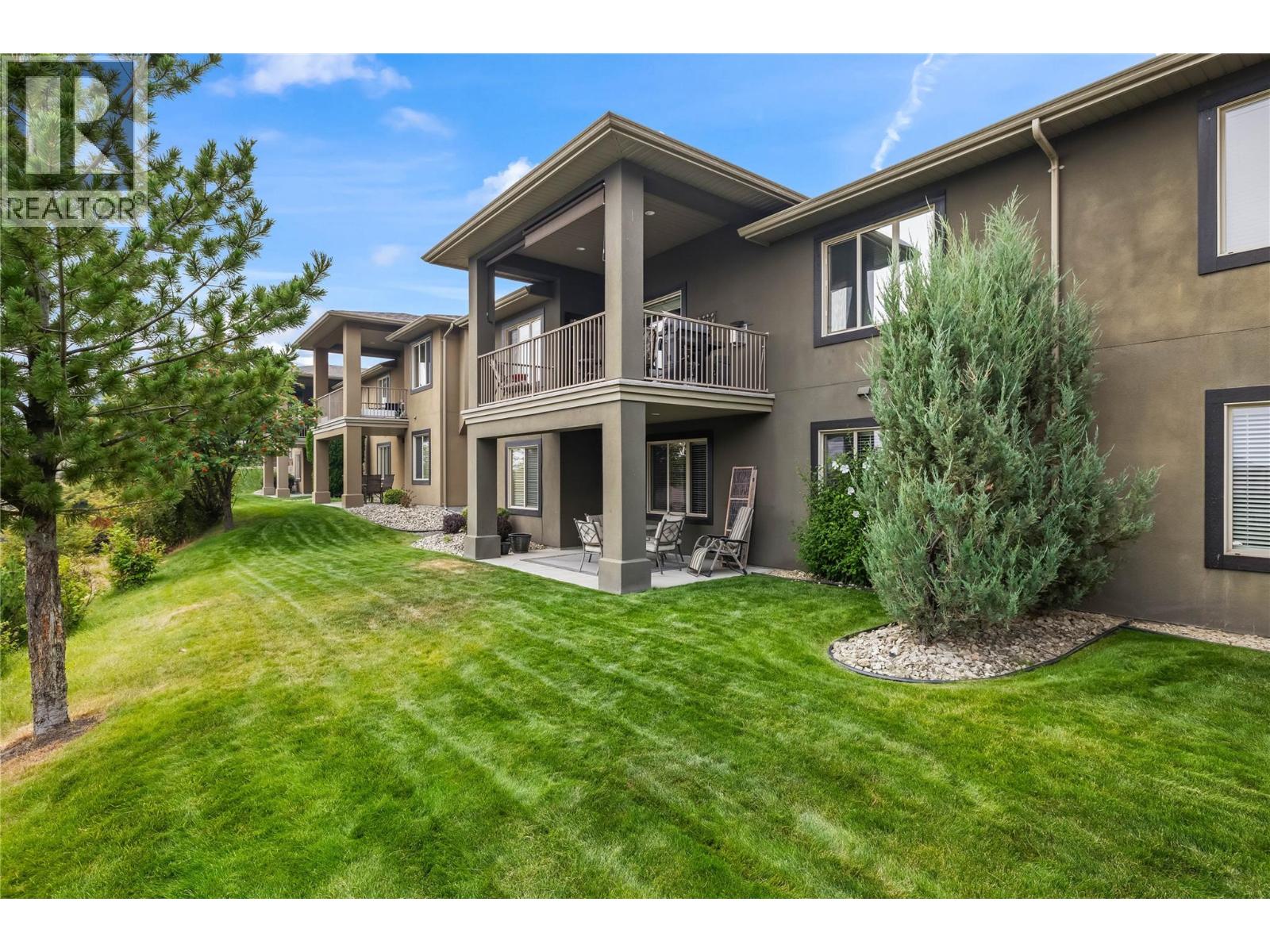 #2 2421 Glacier Court - 47