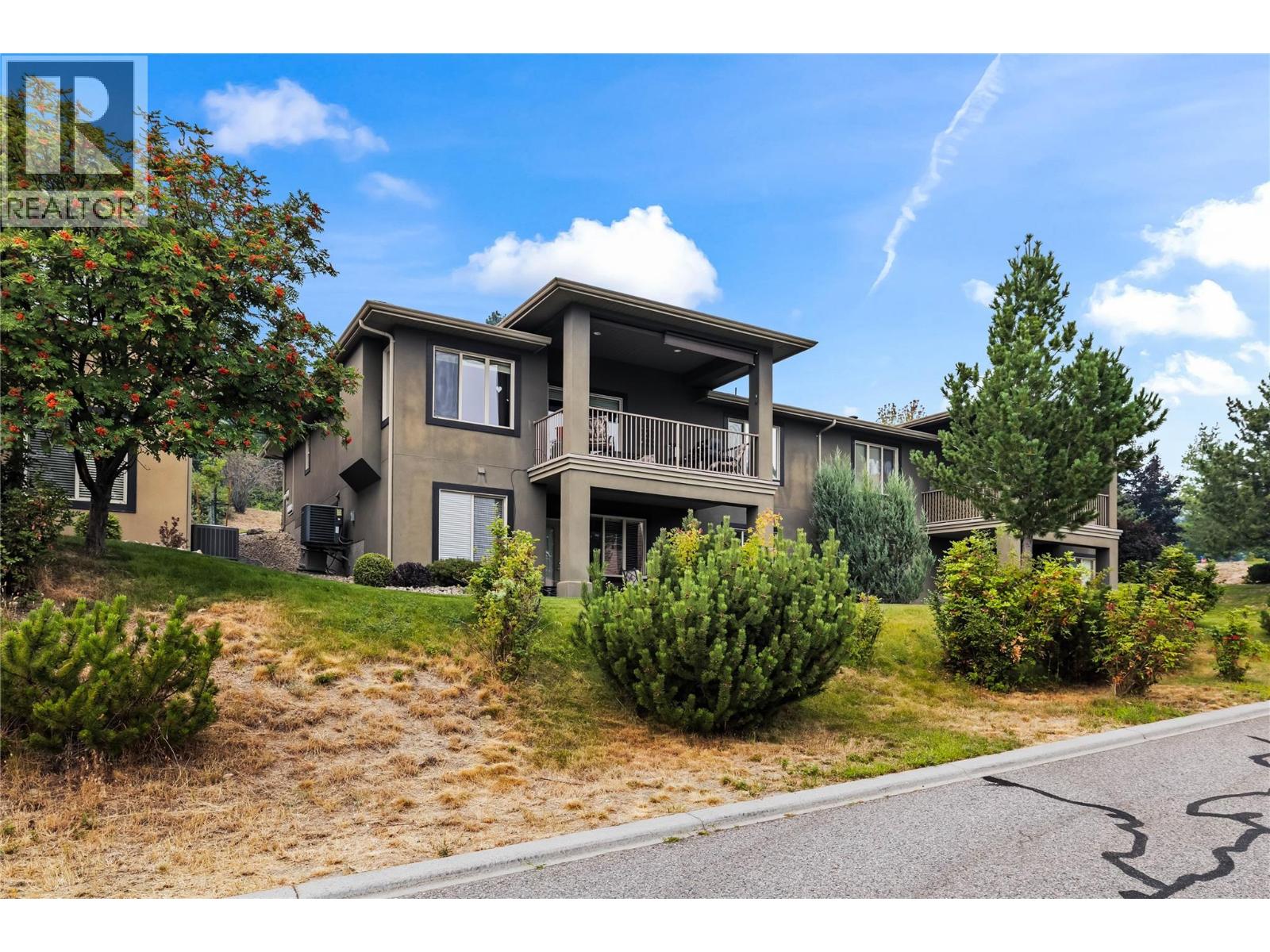 #2 2421 Glacier Court - 49