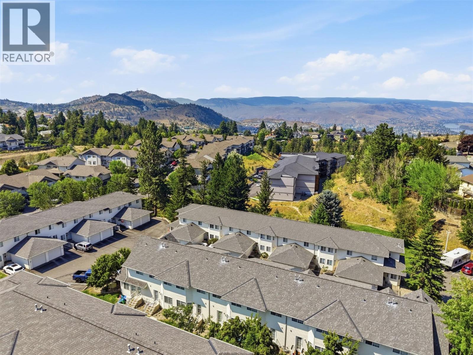 #46 2020 ROBSON Place - Image 33