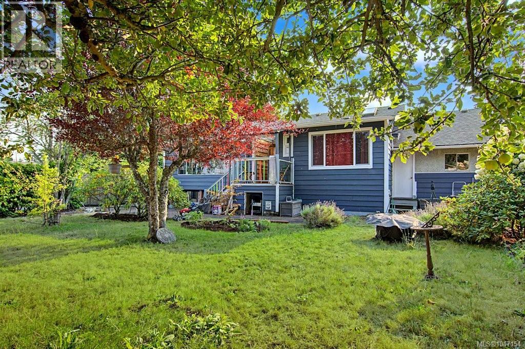 402 Young St - Image 9