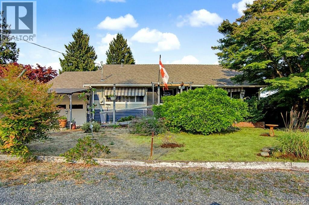 402 Young St - Image 12