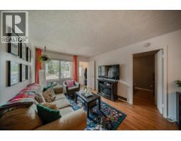 1220 Tamarac Avenue, Trail, BC V1R4J1 Photo 11
