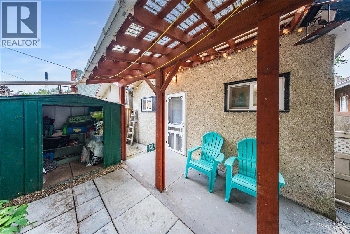 1220 Tamarac Avenue - 21