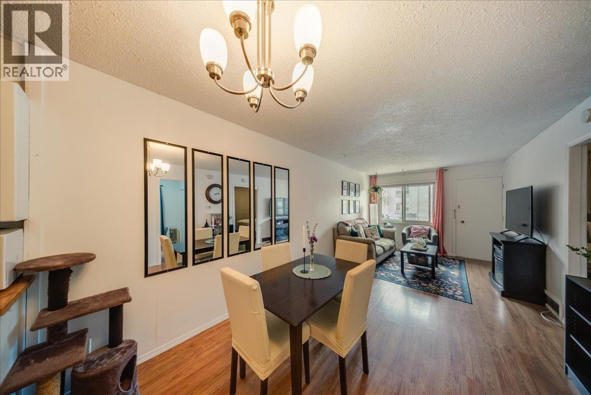 1220 Tamarac Avenue - 8