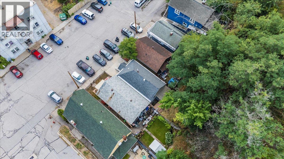 1220 Tamarac Avenue - Image 29