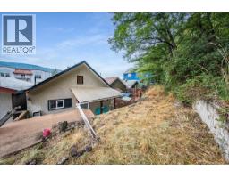 1220 Tamarac Avenue, Trail, BC V1R4J1 Photo 24