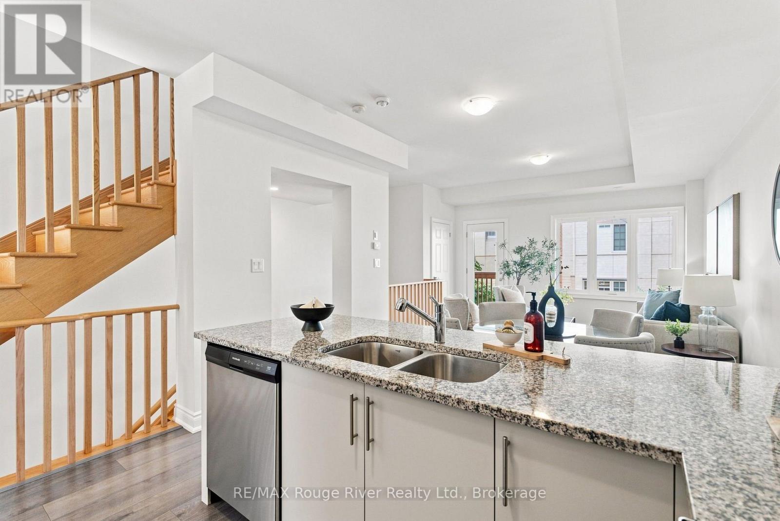 2607 MAGDALEN PATH W - Image 10