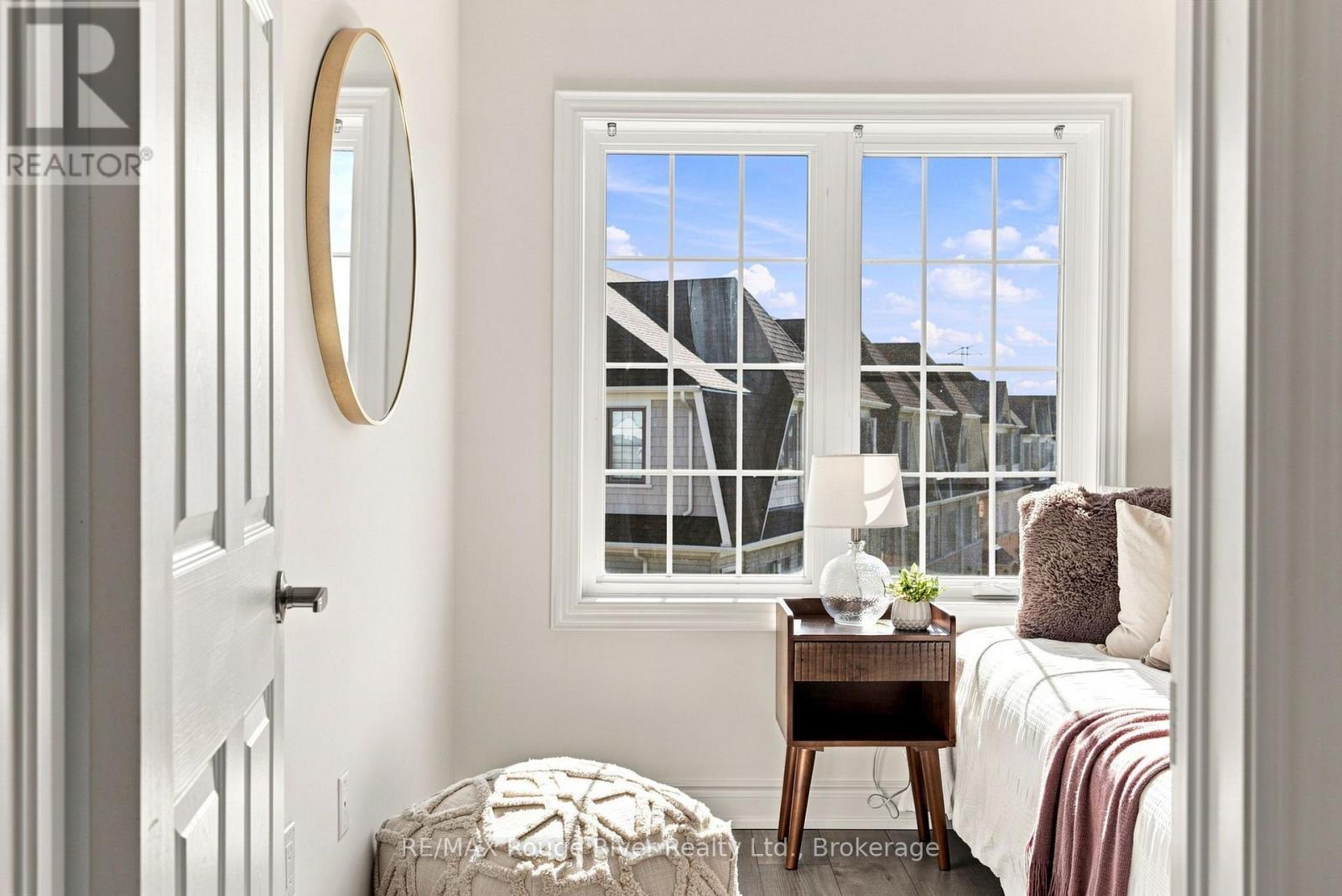 2607 MAGDALEN PATH W - Image 36