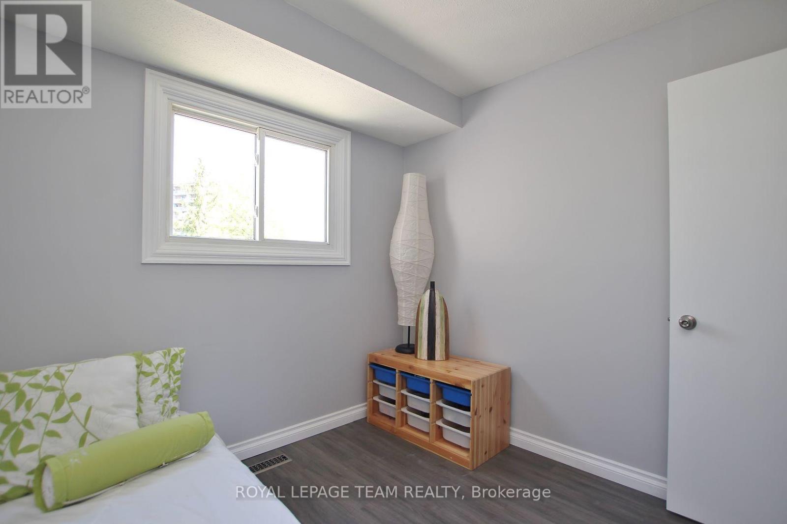 3 Bed, 2 Bath House for Sale in Ottawa – 90 – 3400 PAUL ANKA DRIVE, Ottawa – MLS# X13555936 - Image 50
