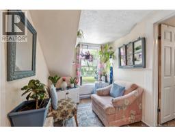 76 Steadman Street, photo 4