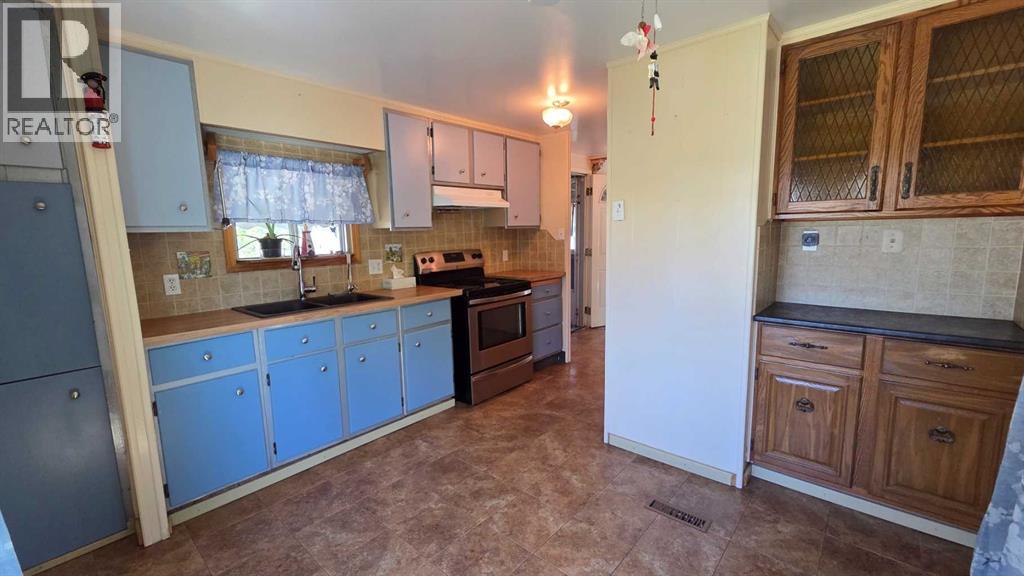 221 Truman Street - 8