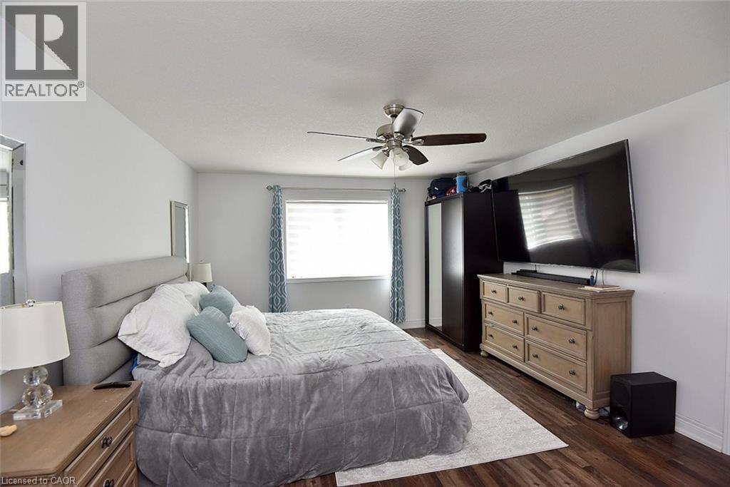 74 LAMPMAN Drive - Image 39