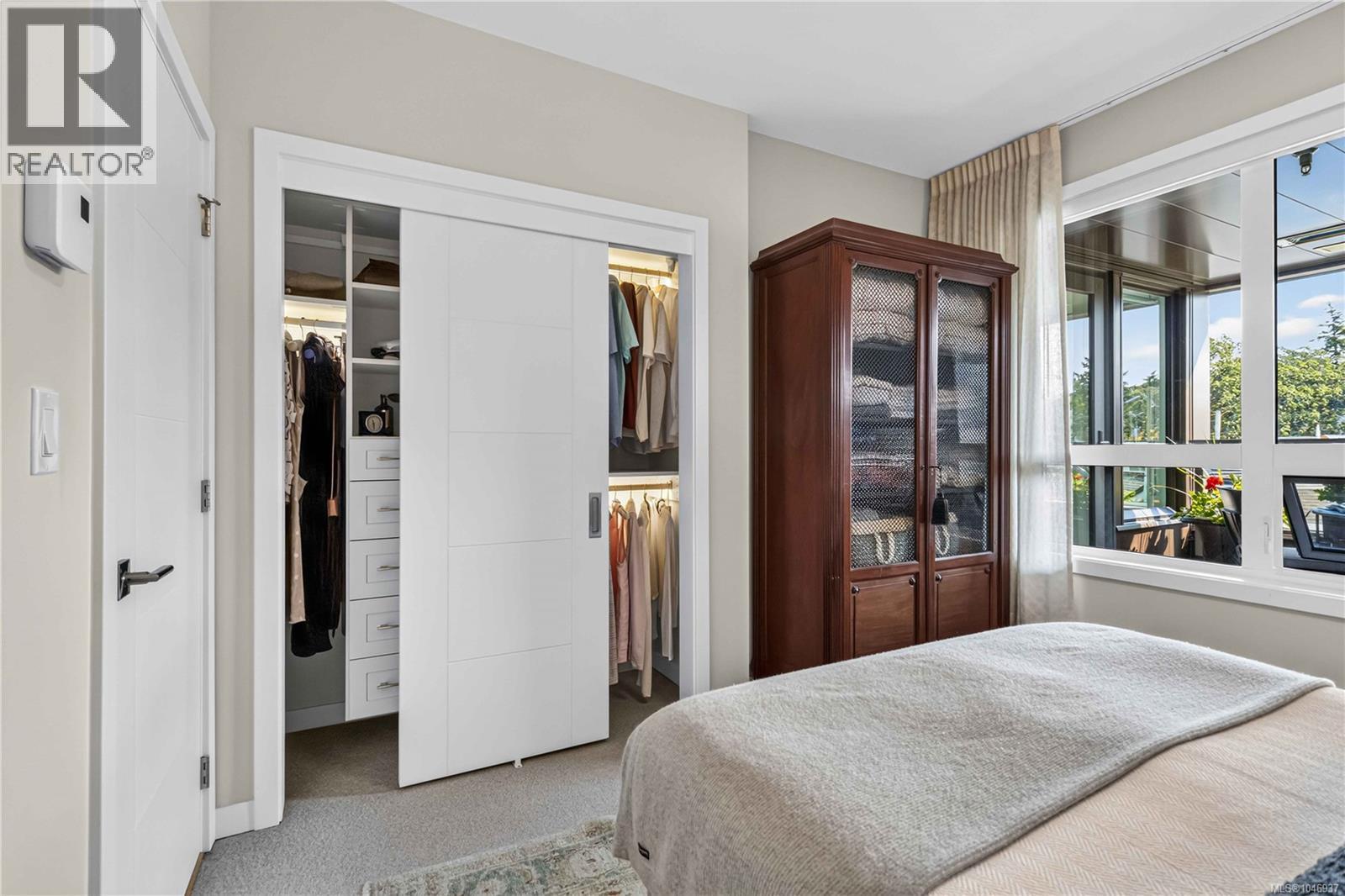 #303 1018 Pentrelew Pl - 26
