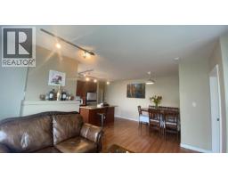 601 9266 University Crescent, Burnaby, BC V5A4Z1 Photo 12
