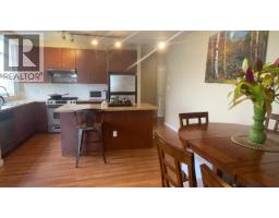 601 9266 University Crescent, Burnaby, BC V5A4Z1 Photo 14