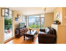 601 9266 University Crescent, Burnaby, BC V5A4Z1 Photo 6