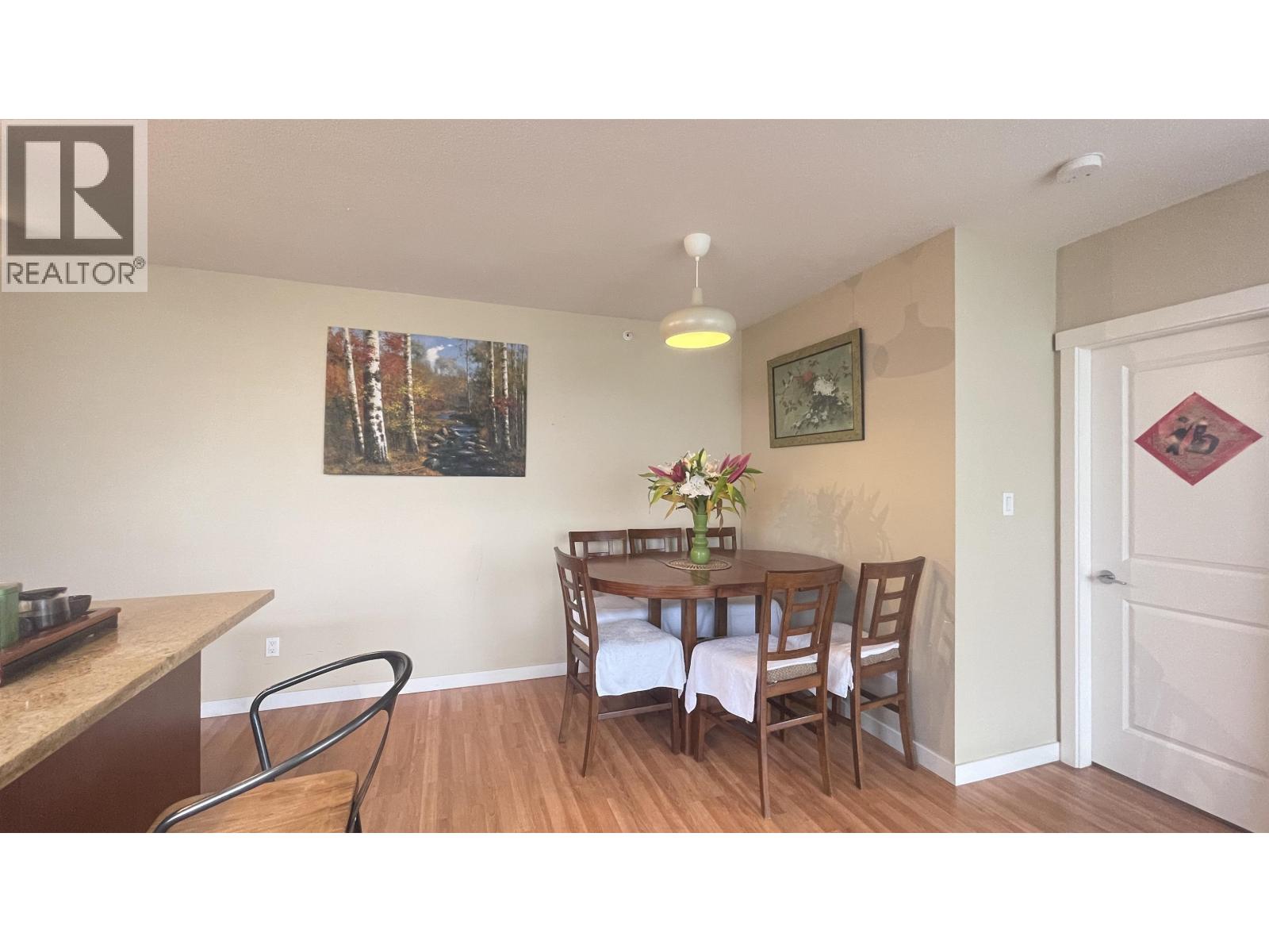 601 9266 UNIVERSITY CRESCENT, Burnaby