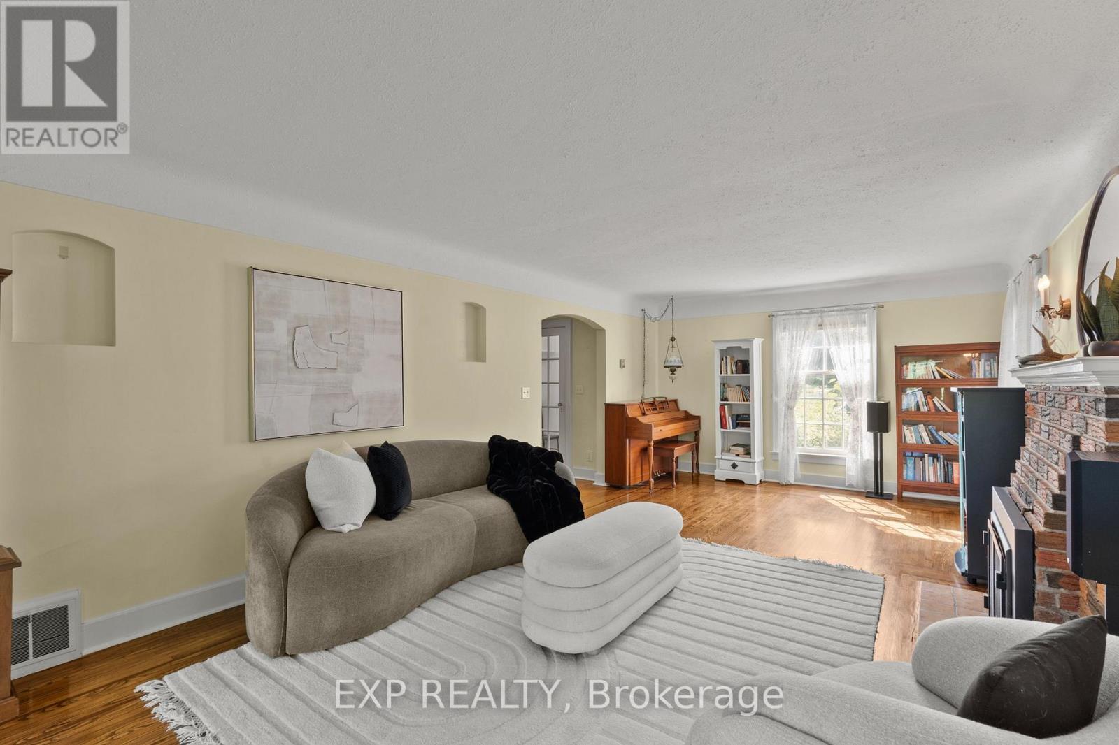 83610 OLD RIVER ROAD W - Image 13