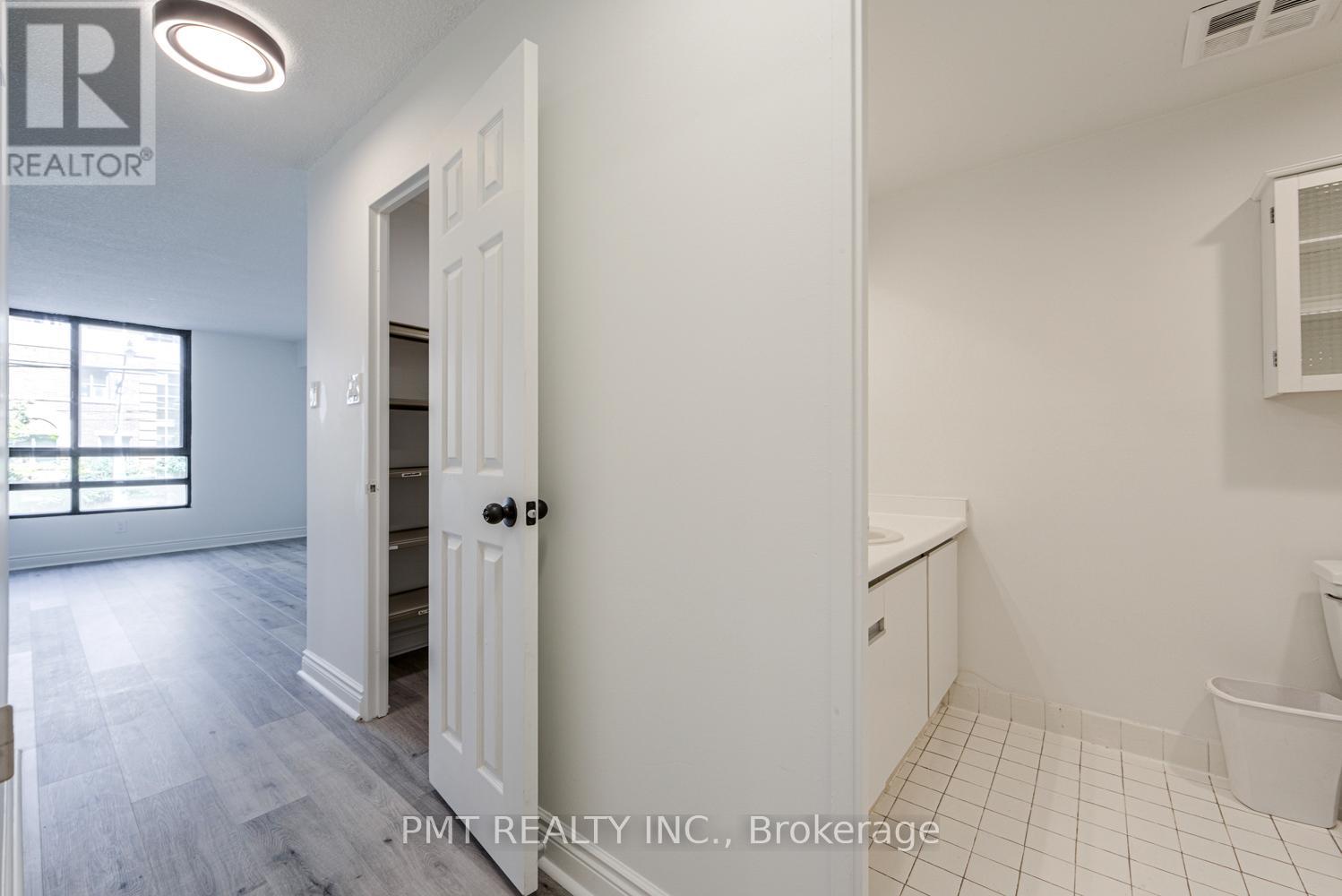 #202 77 CARLTON STREET - 16