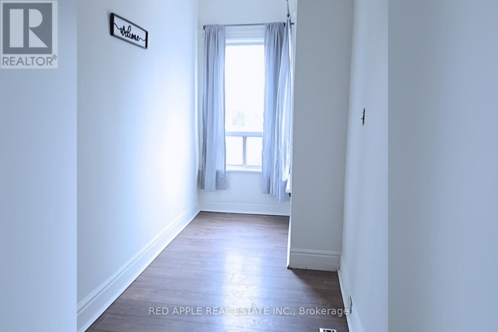 546 DUFFERIN STREET - 19