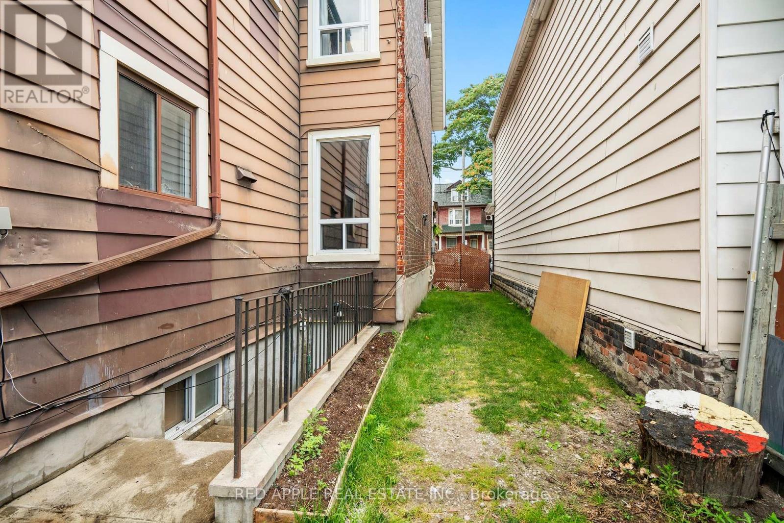 546 DUFFERIN STREET - Image 27