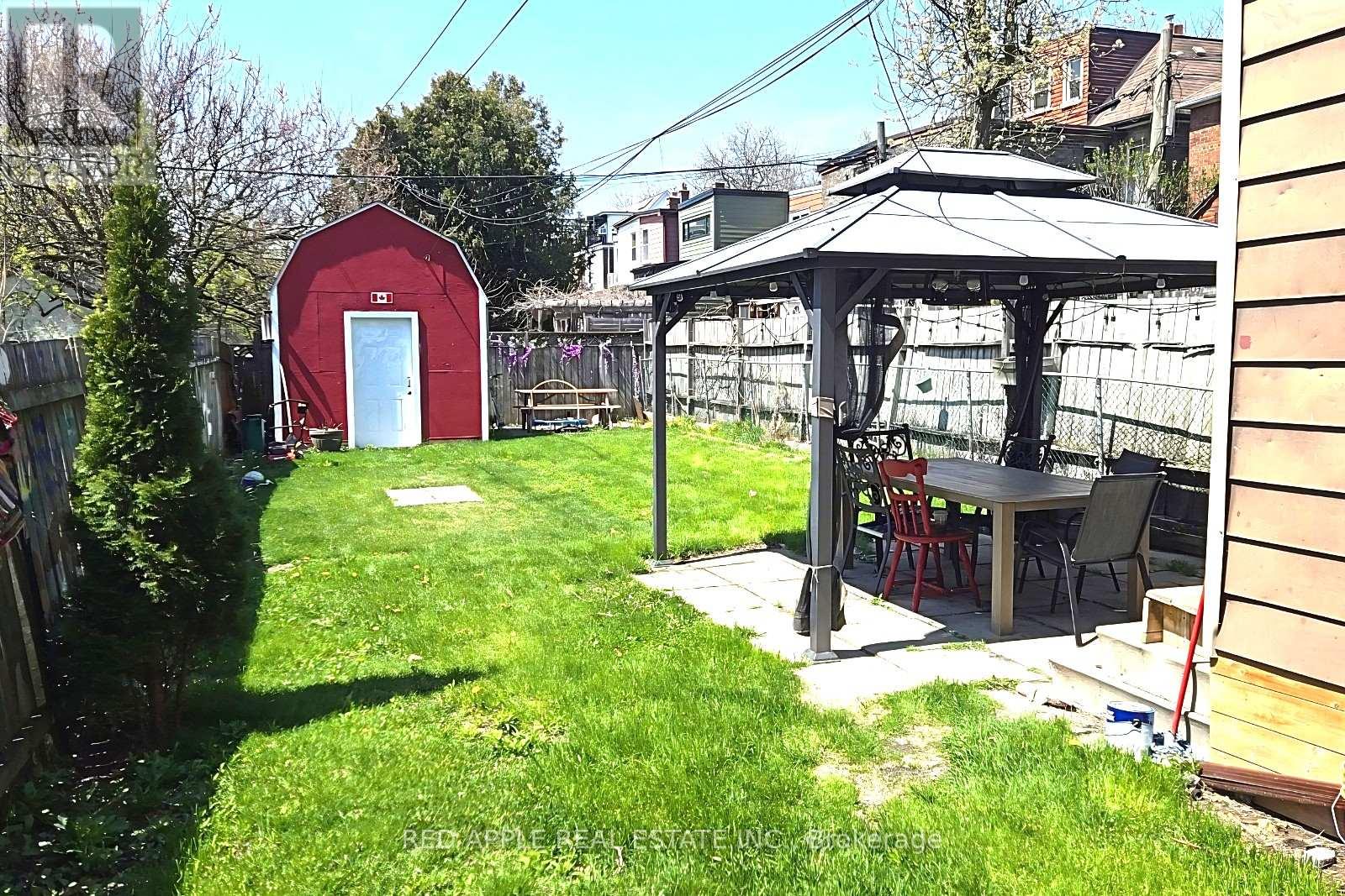 546 DUFFERIN STREET - 29