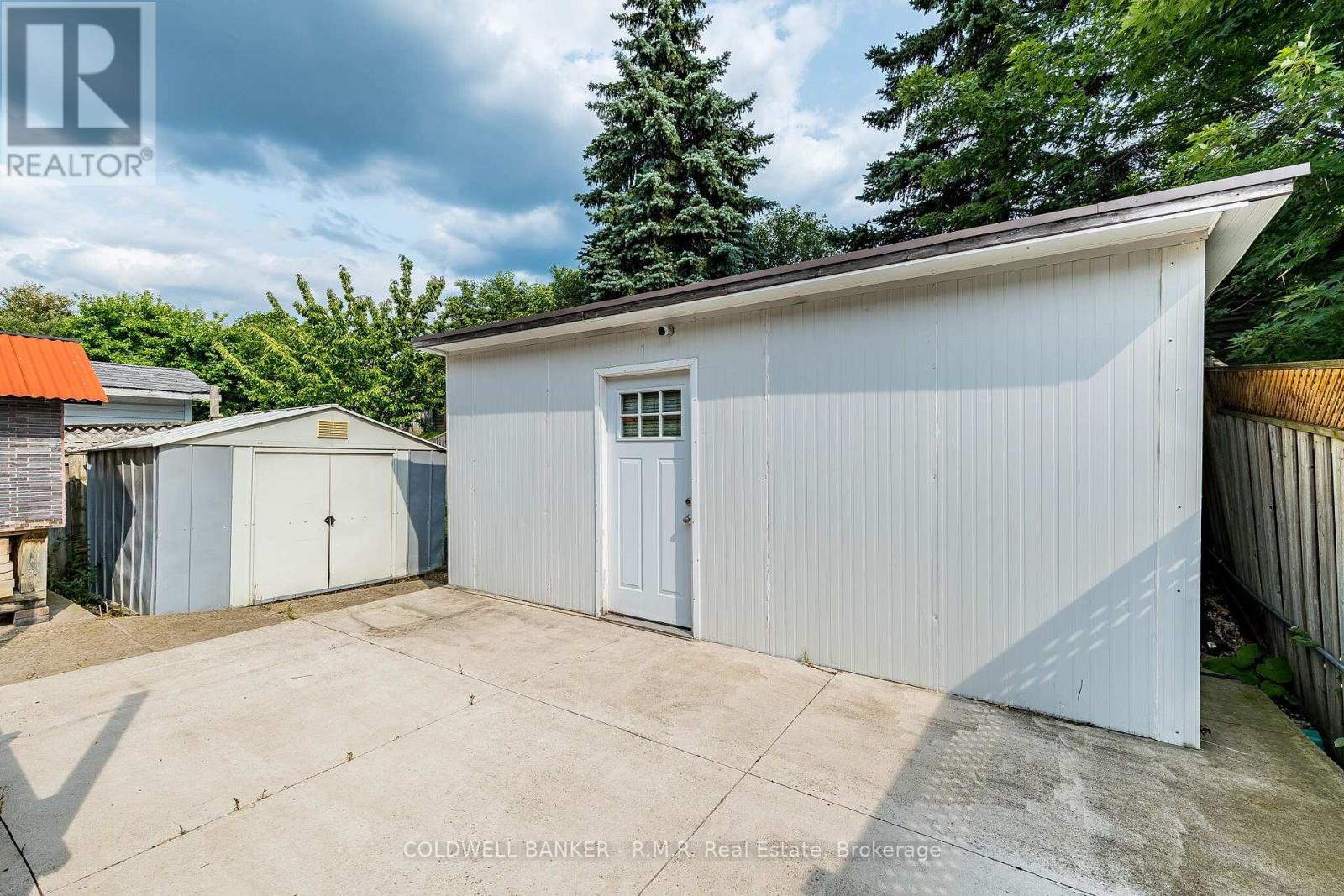 292 UKRAINE ROAD - Image 37