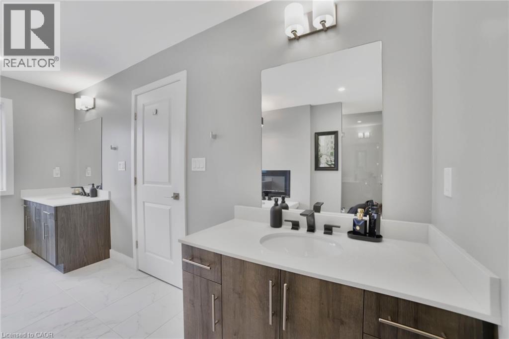116 BEDROCK Drive - Image 33