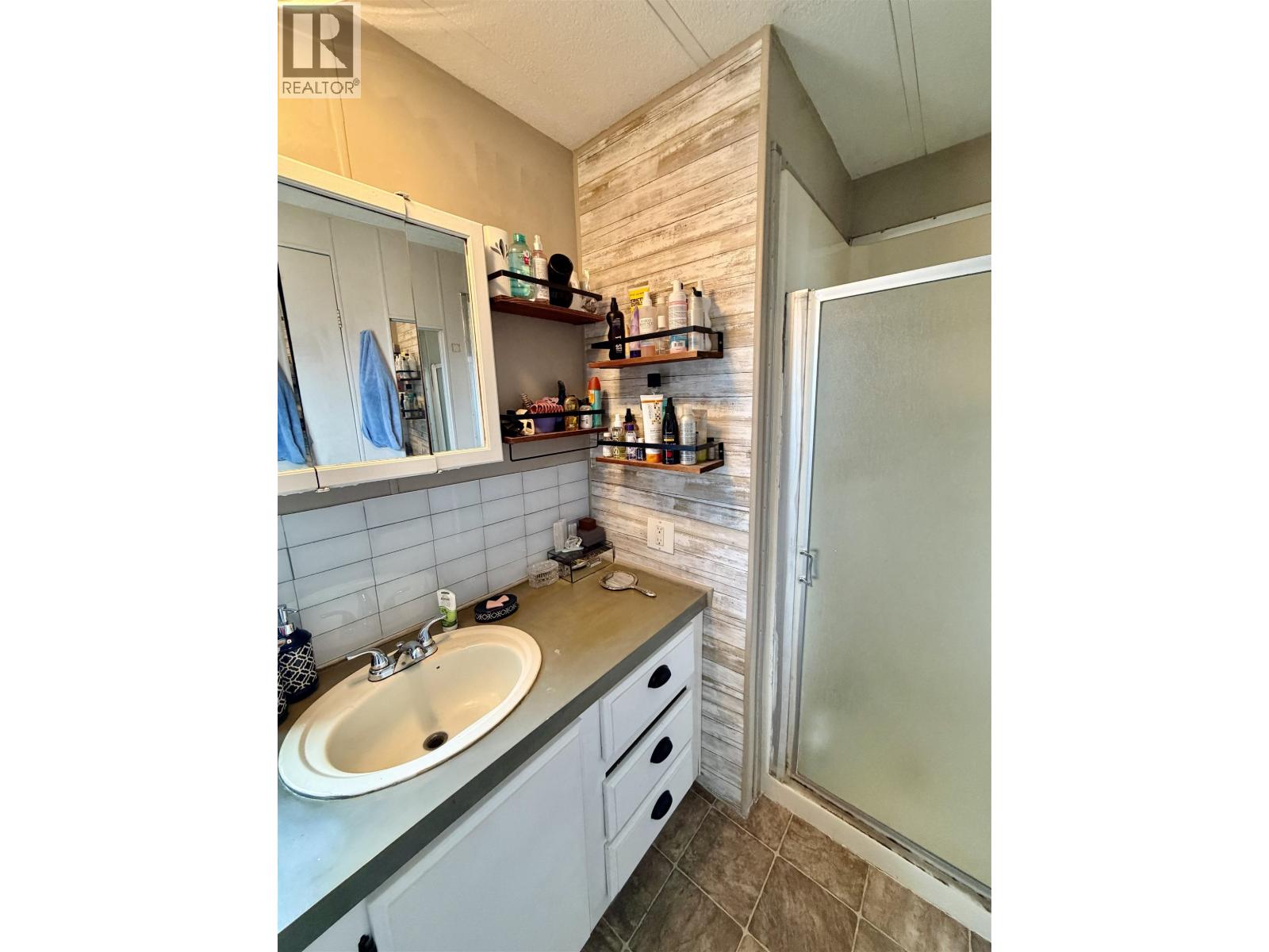 #77 770 N 11TH AVENUE - Image 14