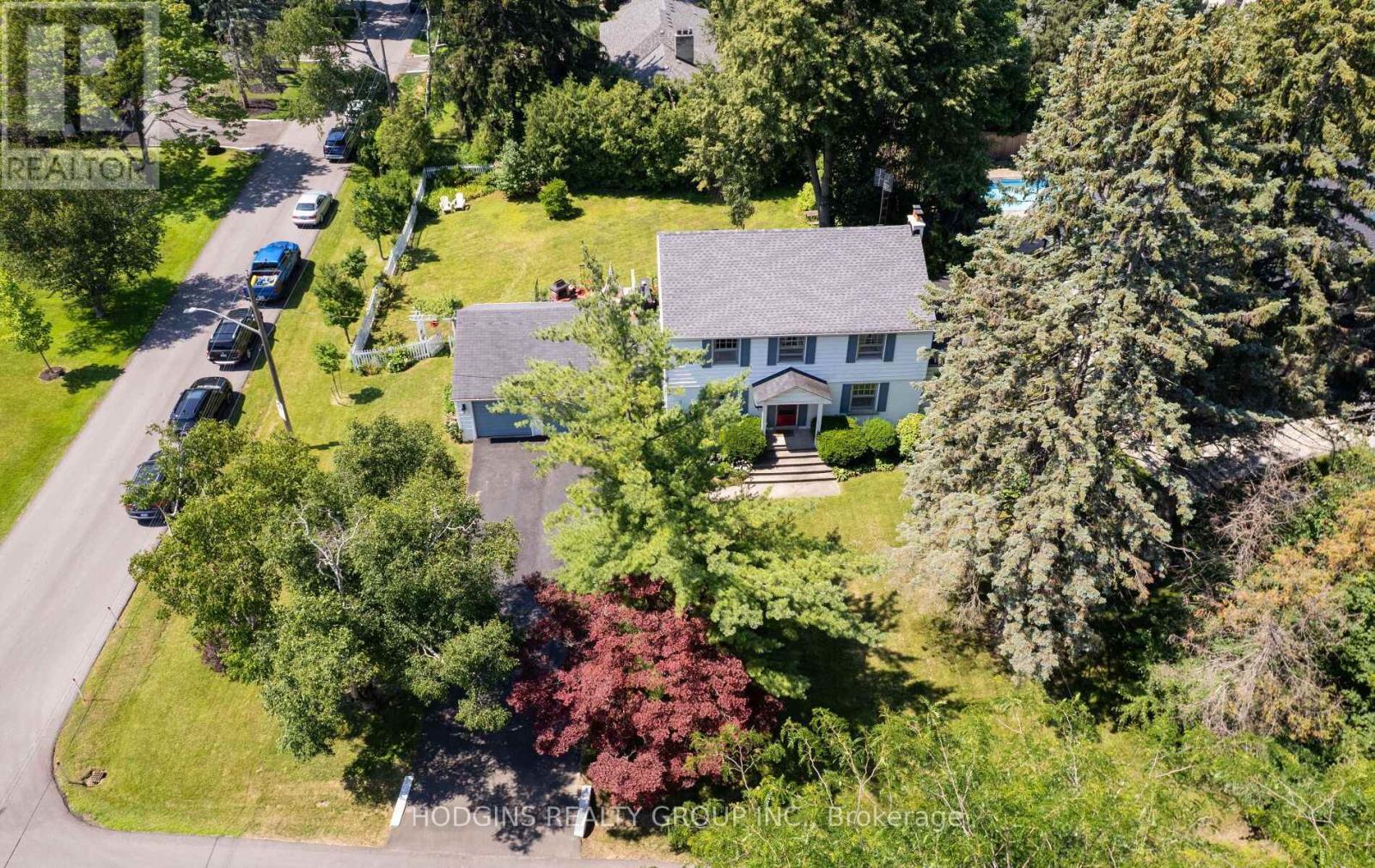 1558 BROADMOOR AVENUE - Image 38