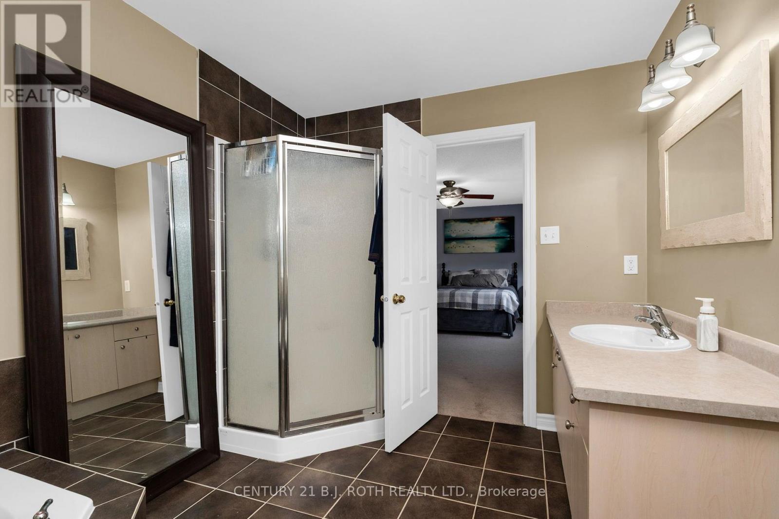 15 CORBETT STREET - Image 17