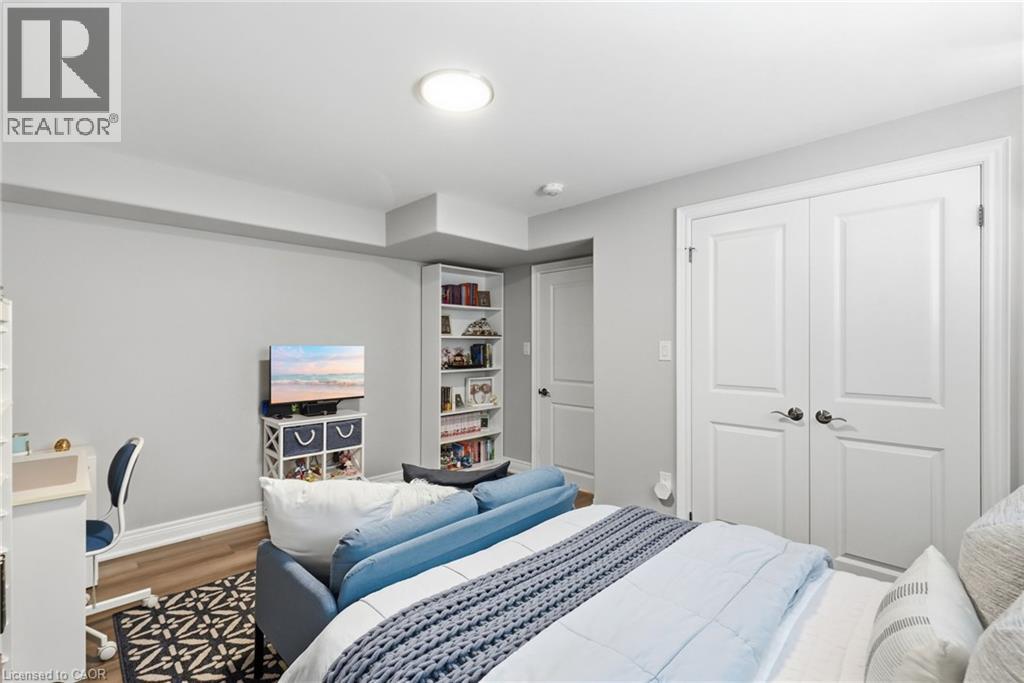 25 SUNRISE Court - Image 23