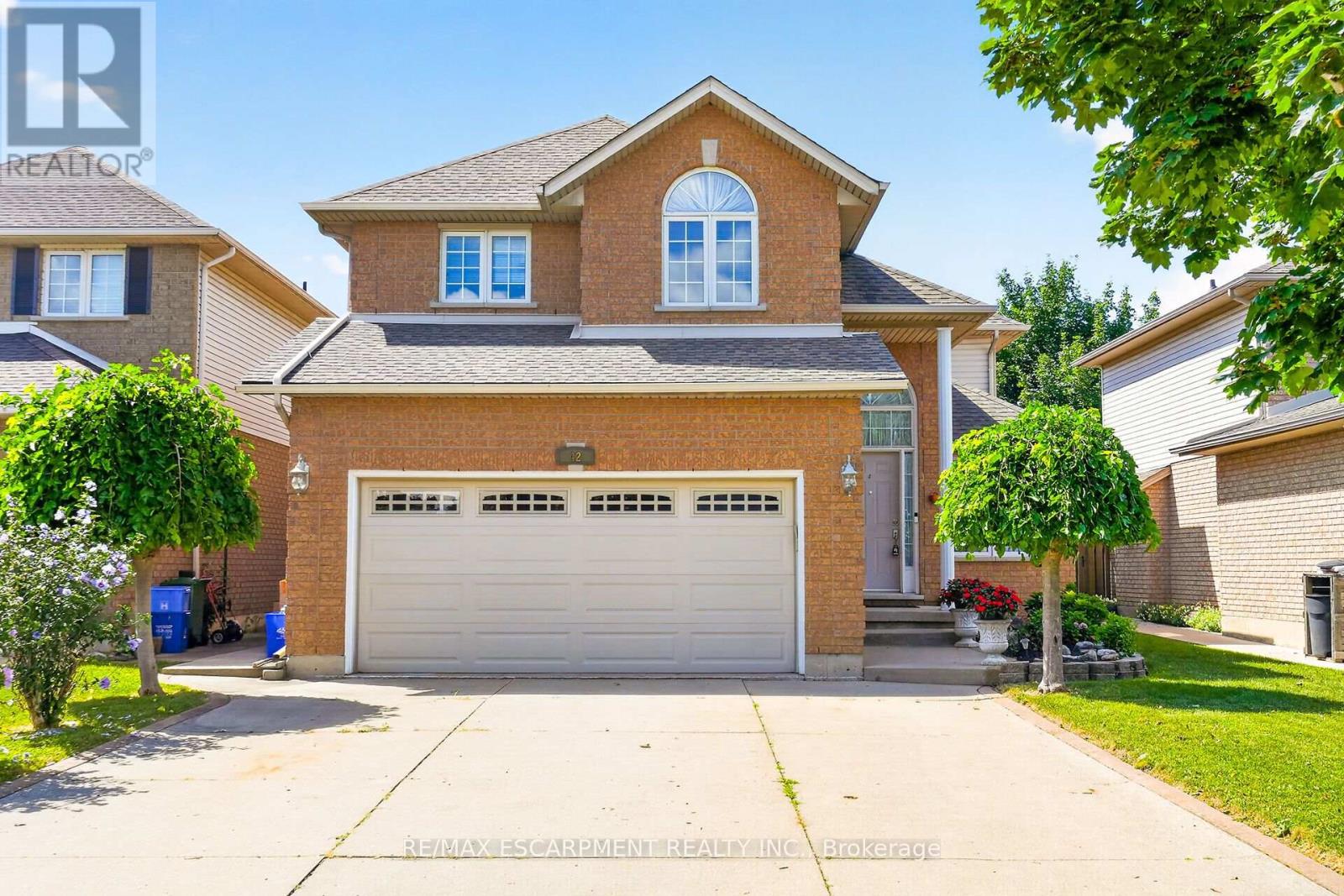 42 HILLGARDEN DRIVE - 1