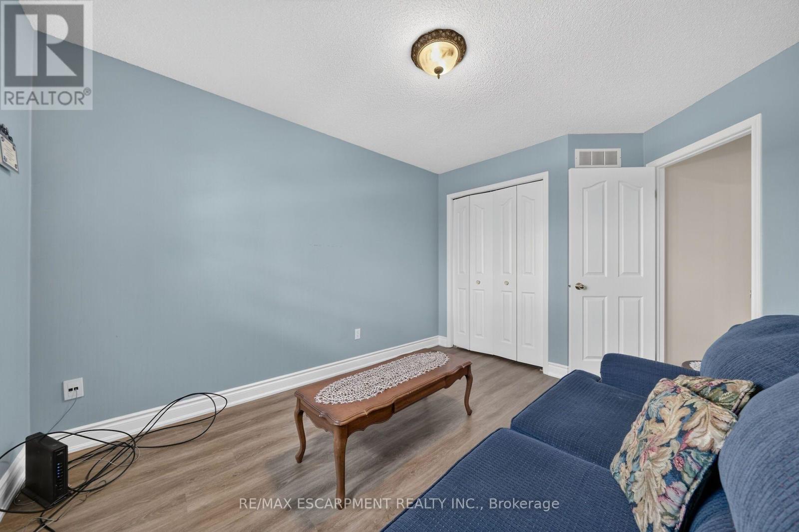 42 HILLGARDEN DRIVE - Image 38