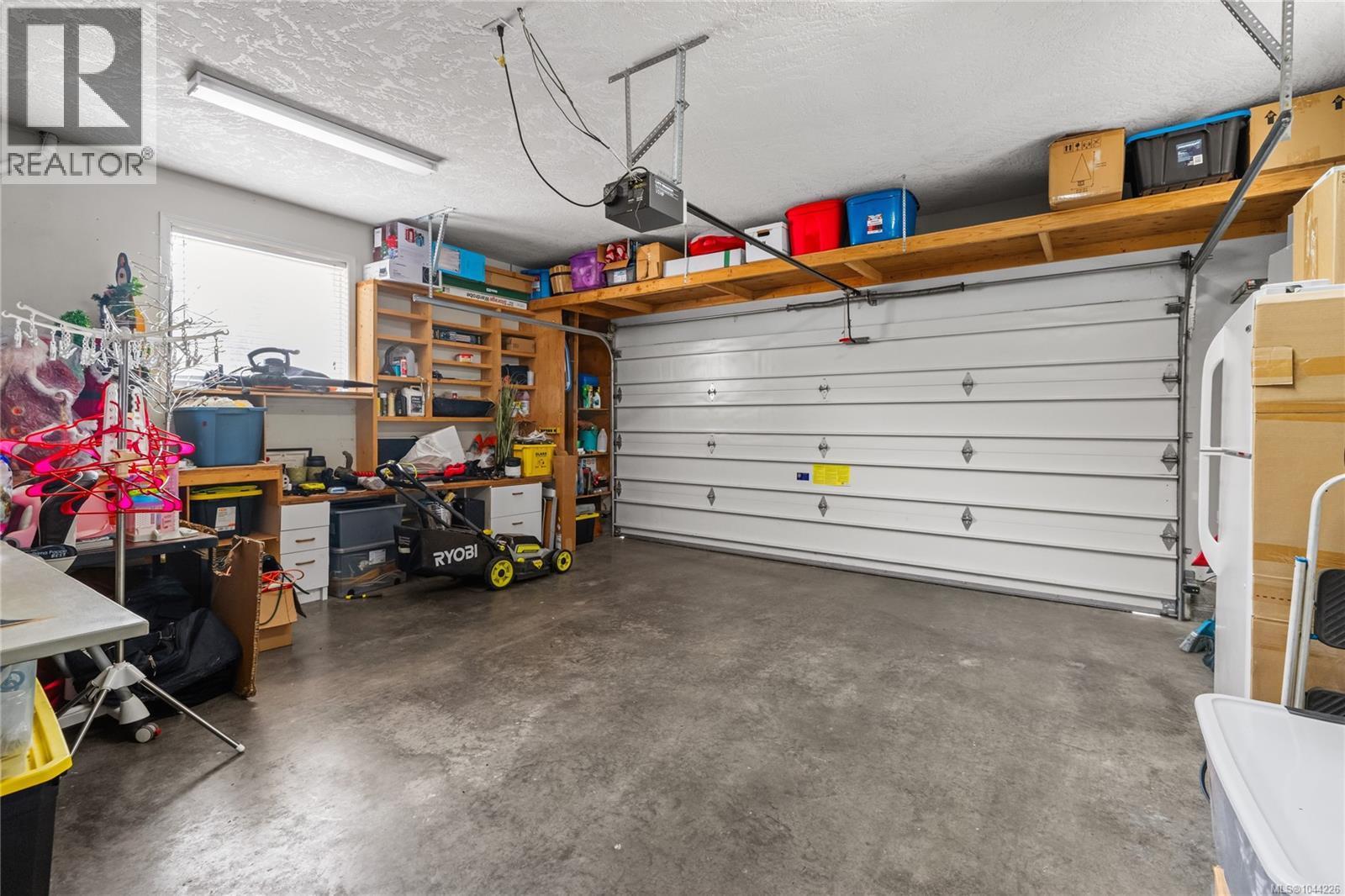 3576 Hidden Oaks Cres - Image 27