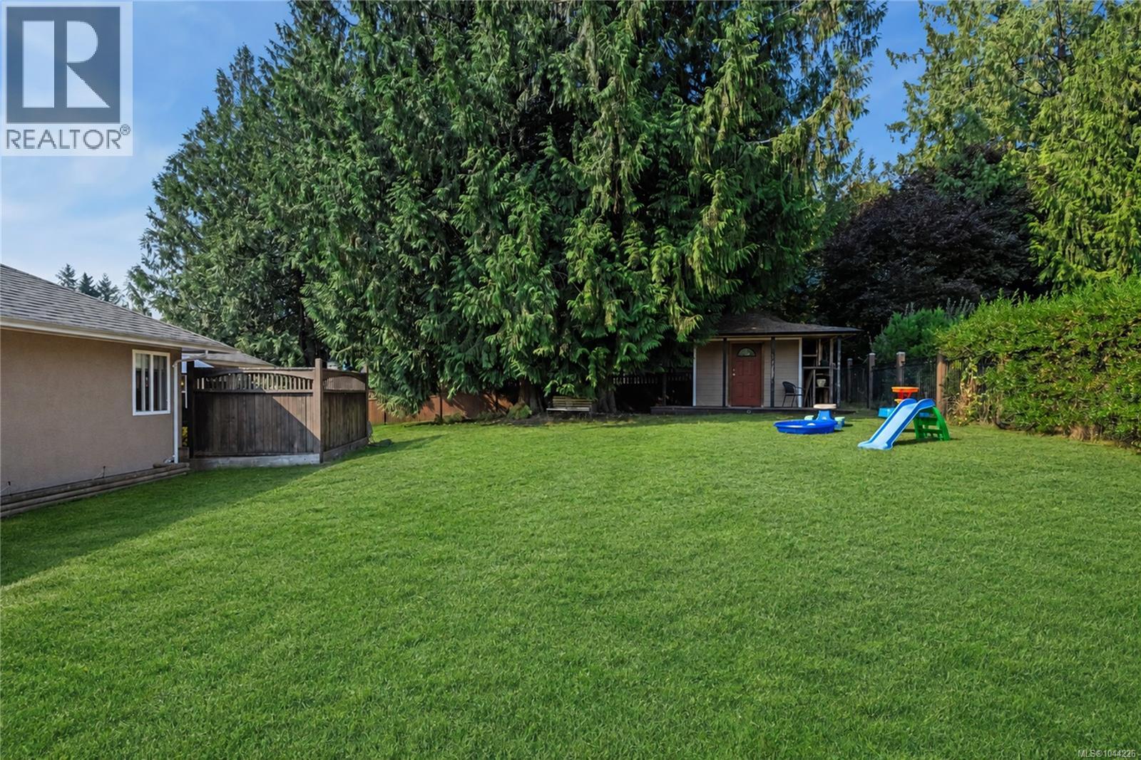 3576 Hidden Oaks Cres - Image 31