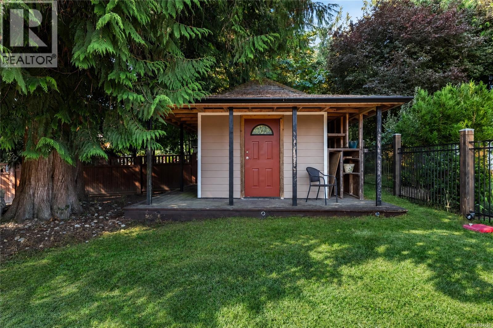 3576 Hidden Oaks Cres - Image 33
