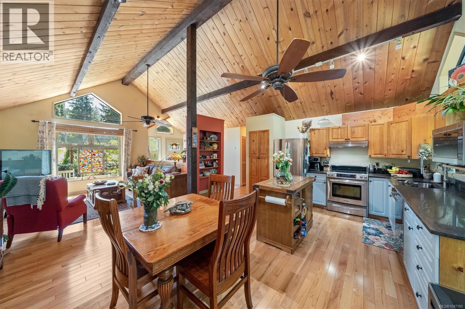 1456 Hurford Ave, Courtenay