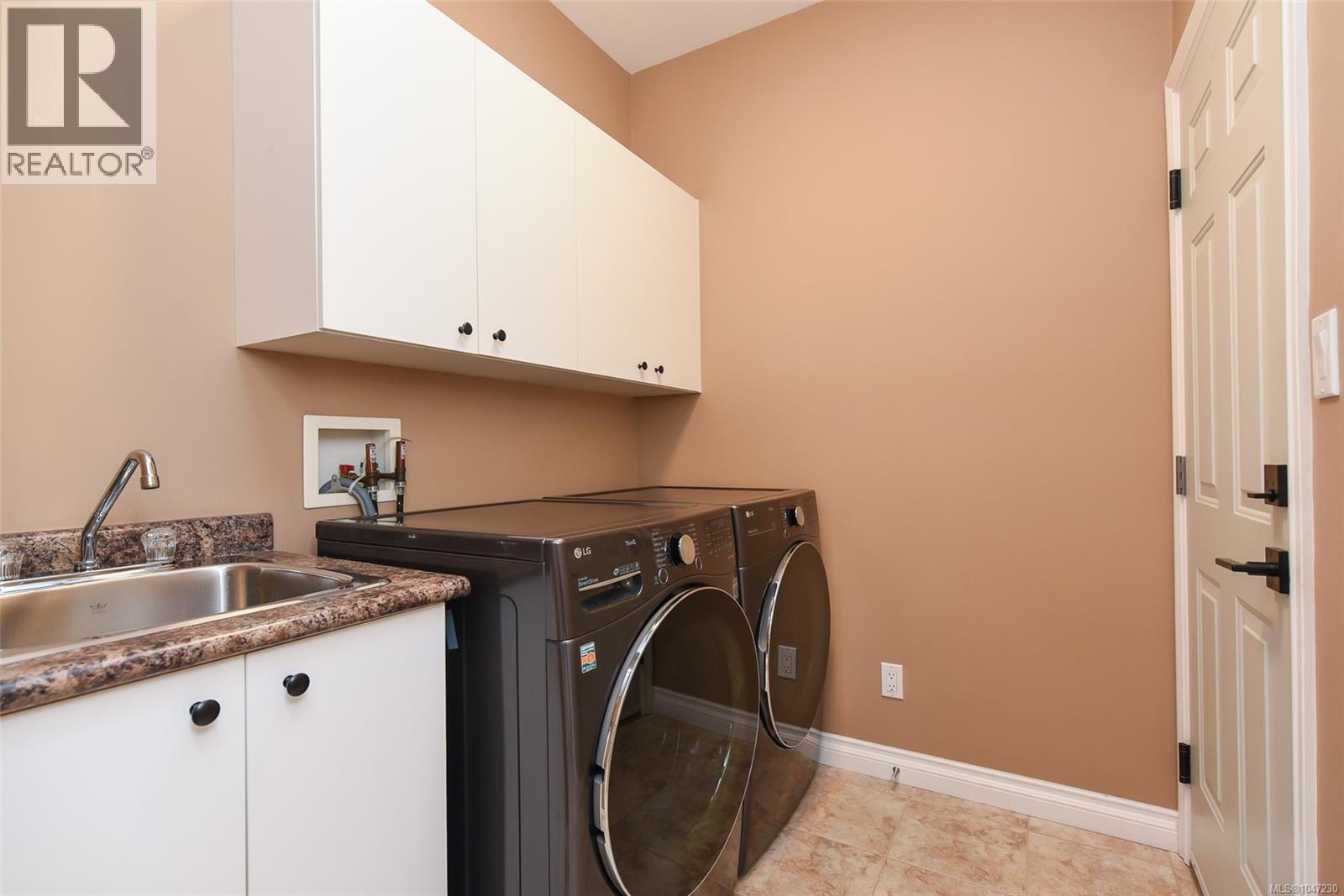 #A 1121 Monarch Dr - Image 34