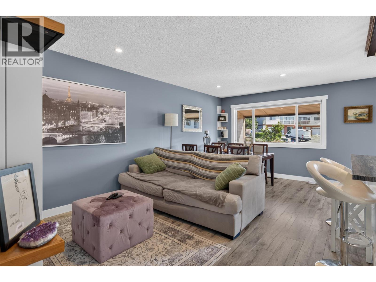 3703 Commonage Crescent - Image 23